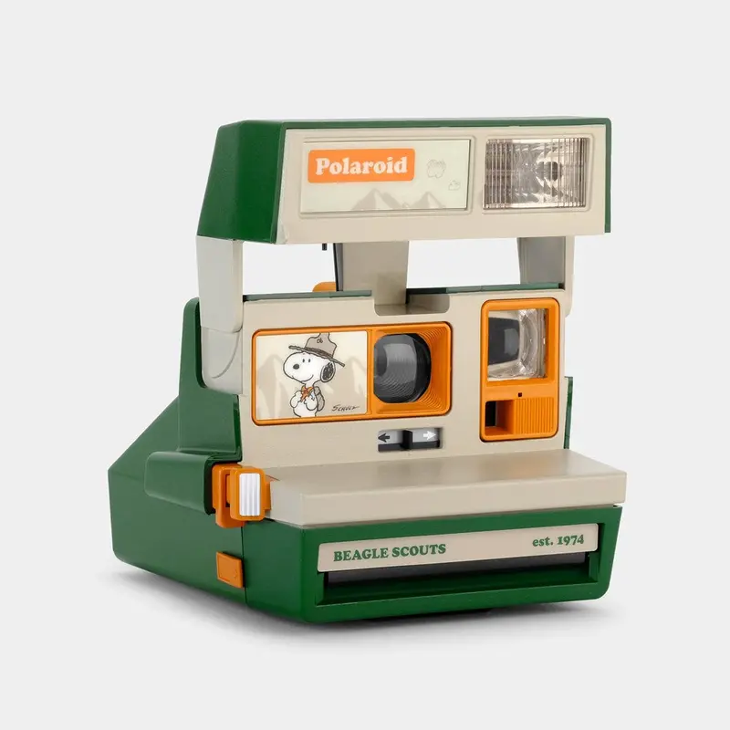 Polaroid 600 Instant Film Camera Peanuts Beagle Scouts 1